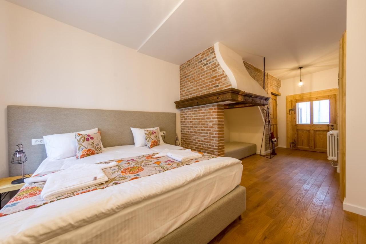 Rossmarkt Haus Brasov Luaran gambar