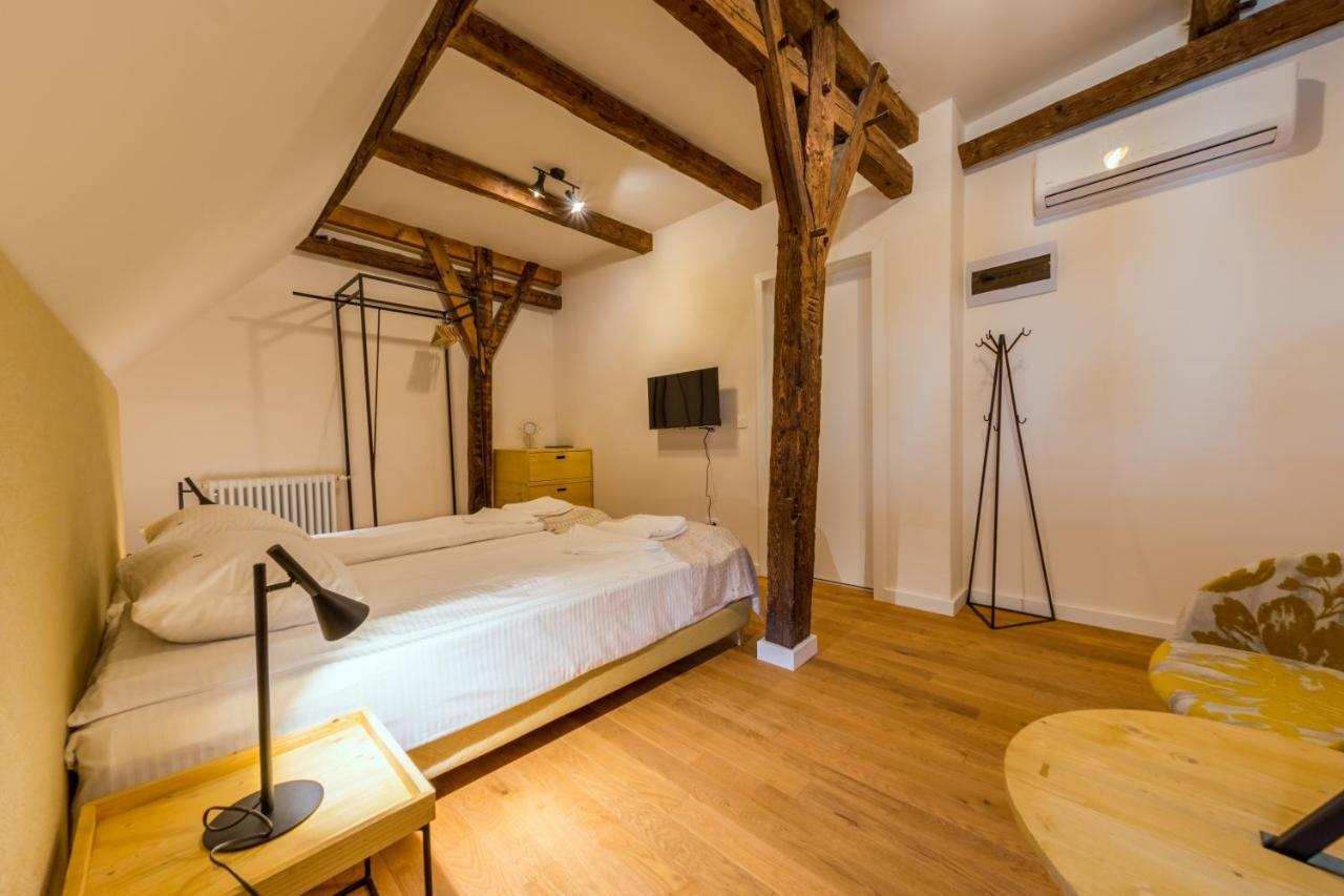 Rossmarkt Haus Brasov Luaran gambar